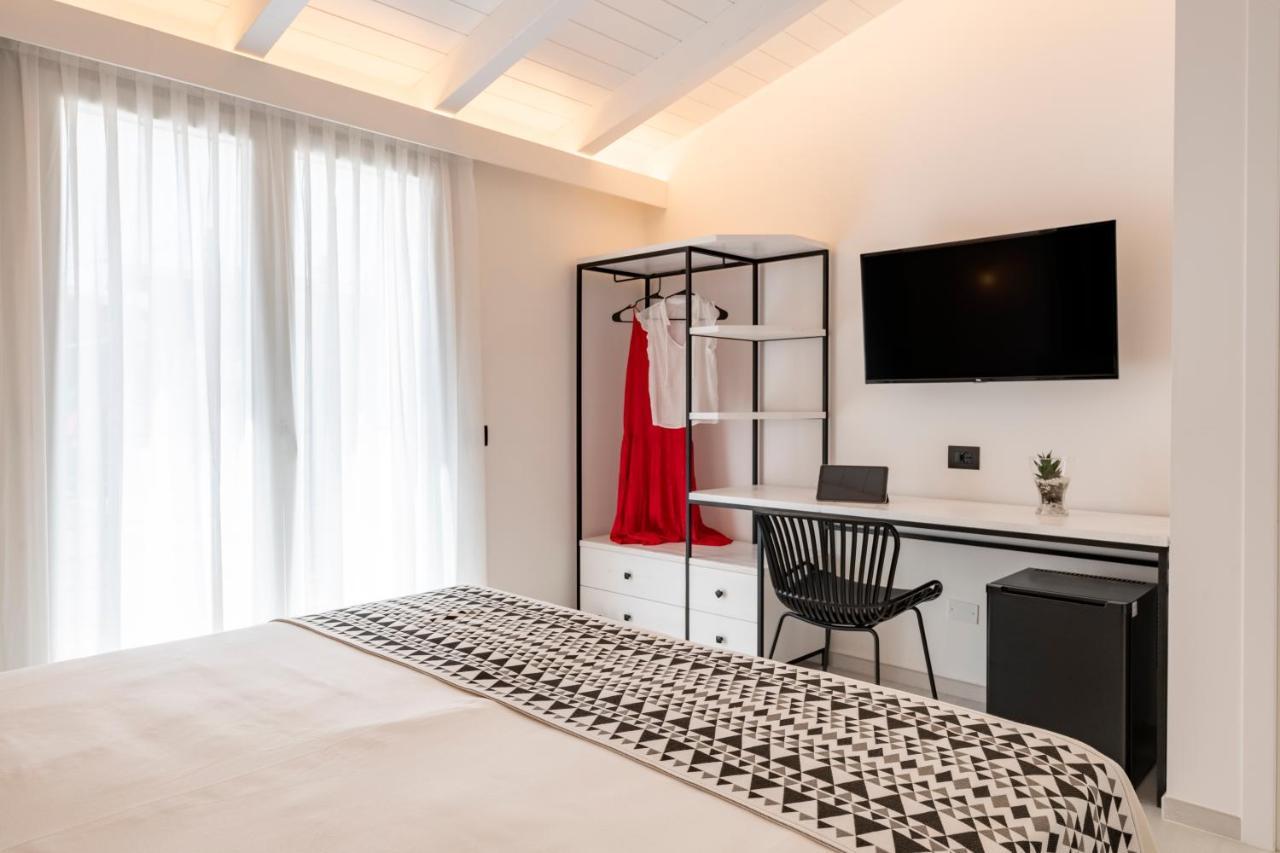 Cara a Bentu - Charming Rooms Tortolì Exterior foto