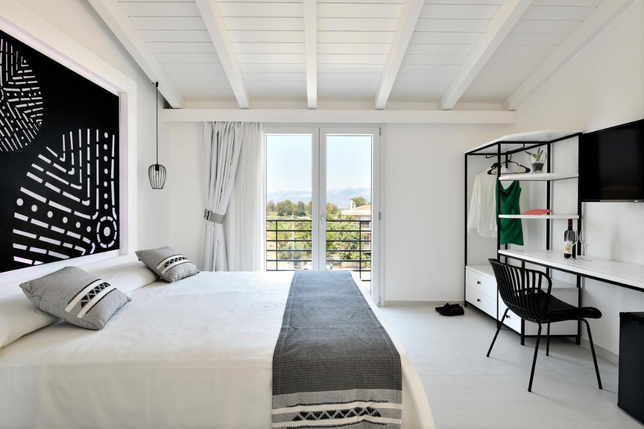 Cara a Bentu - Charming Rooms Tortolì Exterior foto